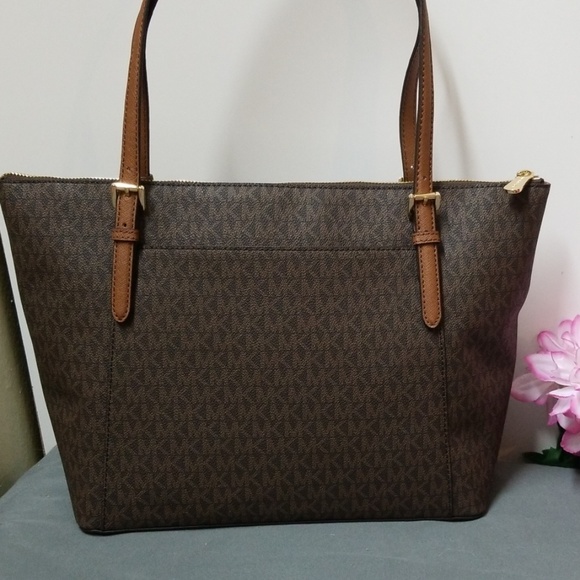 ♥️🔥 PRICE DROP  NWT Michael kors tote bag - Picture 3 of 8